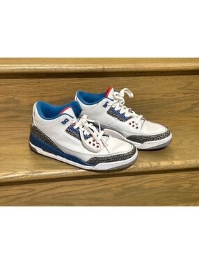 Nike Air Jordan 3 Retro White Blue Red Basketball Shoes Size 9